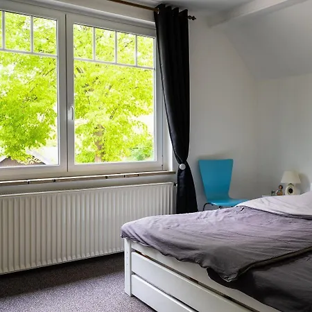Dom wakacyjny Gemuetliches Mit Grossem Balkon *